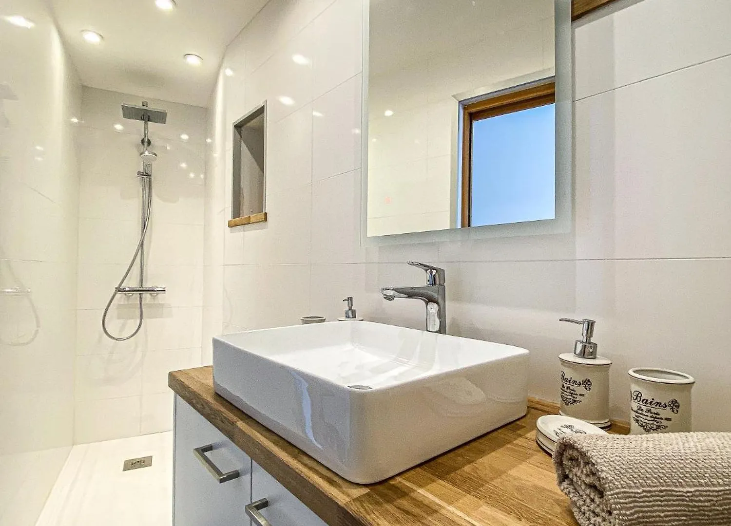 Villa D'Excellence Vue Lac La Salle-en-Beaumont 0*,  Γαλλία